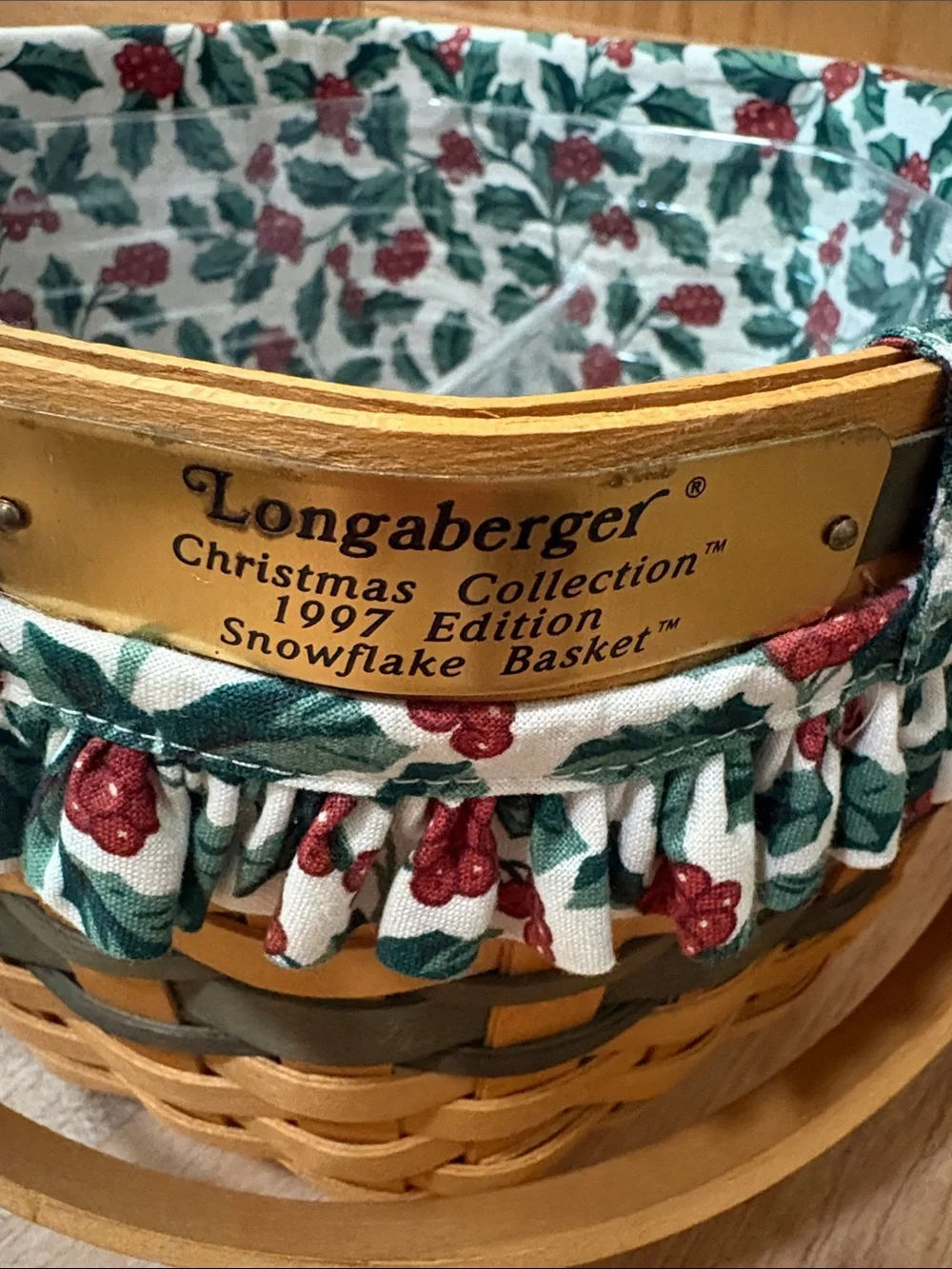 Longaberger 1997 Christmas Collection Snowflake Basket With Liner Protector